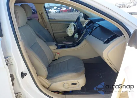 2018 Ford Taurus Se z USA, uszkodzony, nr VIN 1FAHP2D87JG105160